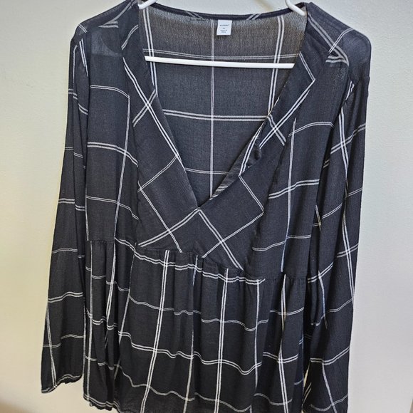 Long Sleeve Sheer Blouses - Picture 4 of 6